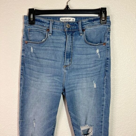 Abercrombie‎ & Fitch Women's Skinny Ankle Jeans High Rise Distressed Size 2 / 26 - Picture 2 of 7